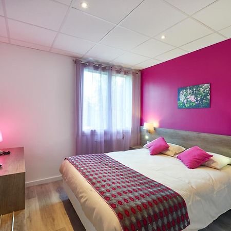 Cozy Hotel Logis Morlaix Plouigneau Ruang foto