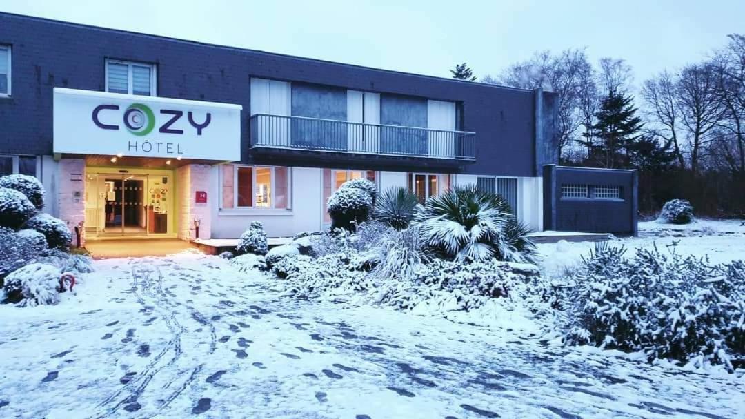 Cozy Hotel Logis Morlaix Plouigneau Bagian luar foto