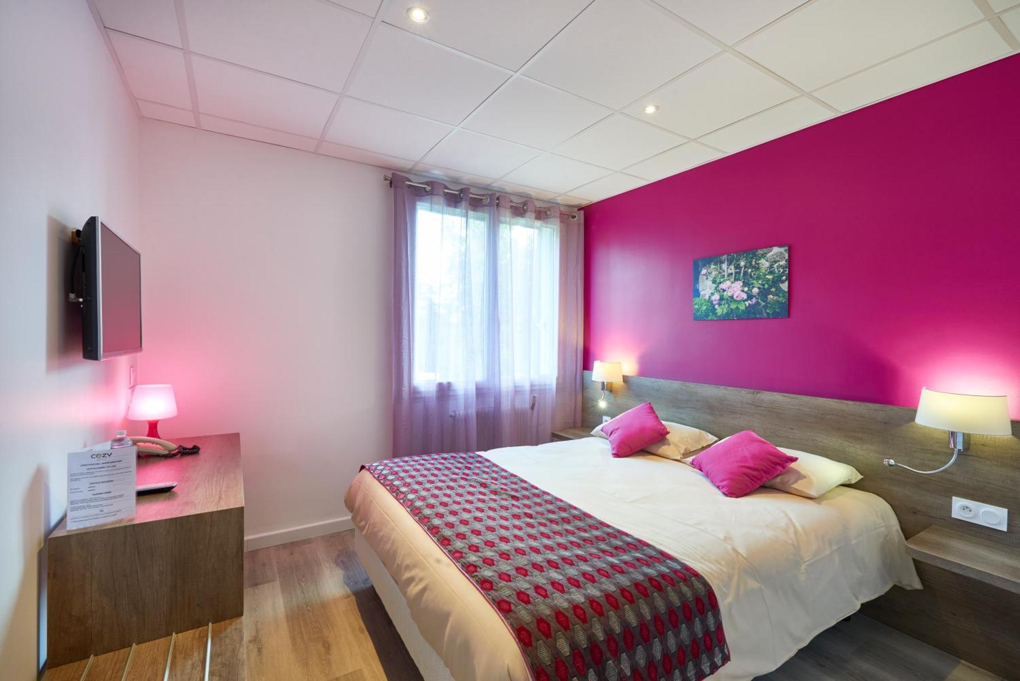 Cozy Hotel Logis Morlaix Plouigneau Ruang foto