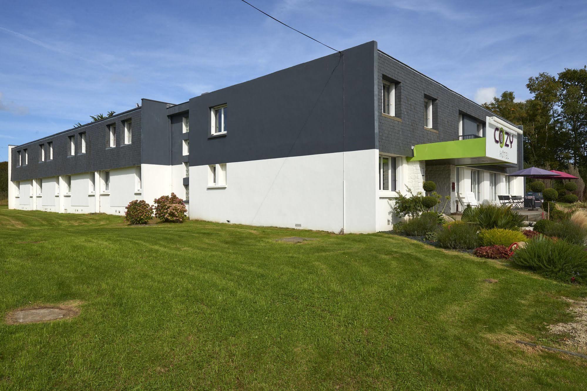 Cozy Hotel Logis Morlaix Plouigneau Bagian luar foto